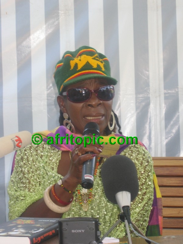 ../Images/AfricaFestival-28-29May05 005.jpg